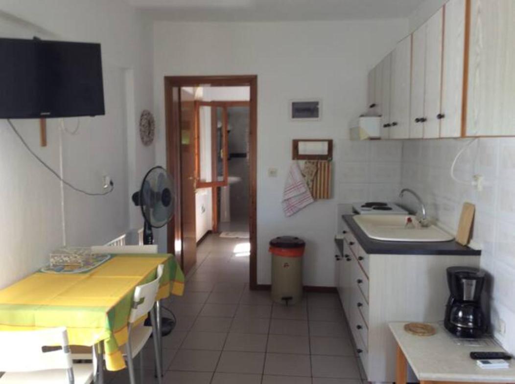 Lila Apartments 보우르보우로우 외부 사진