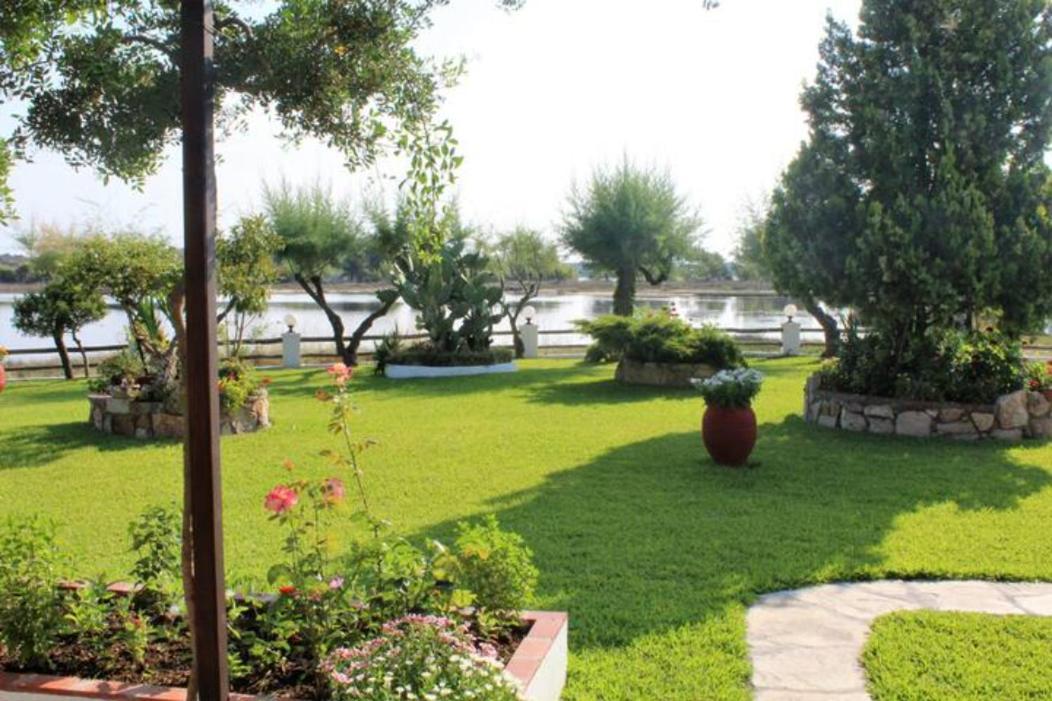 Lila Apartments 보우르보우로우 외부 사진